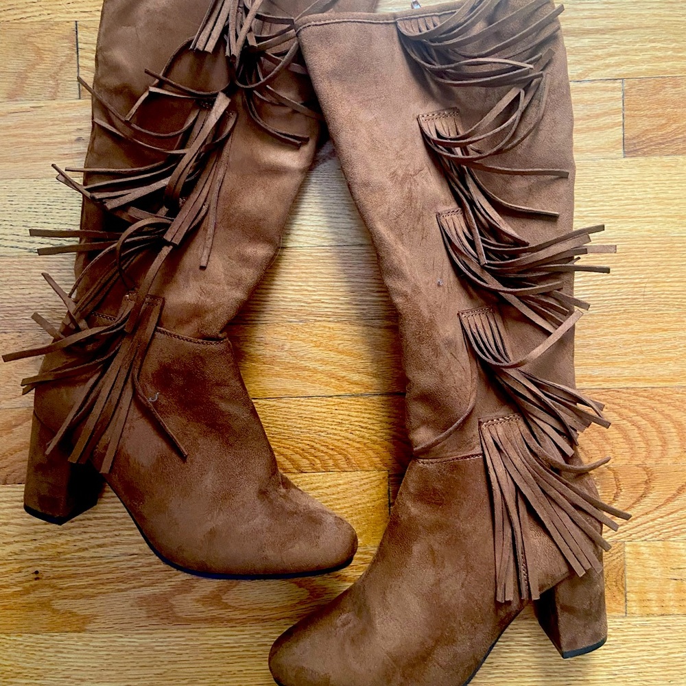 Western fringe boots size 9